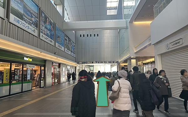 JR北改札から当院までの道順2